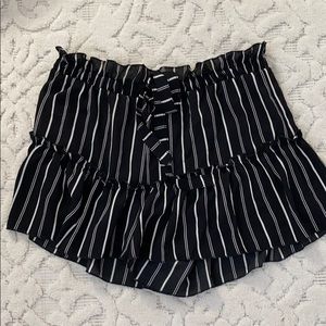 🎀🆕 black striped Chiffon Fashion Nova Bow Waist shorts